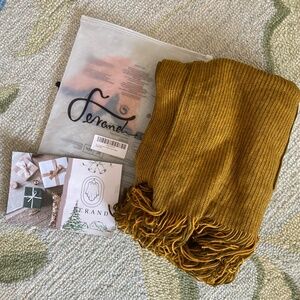 Ferand I Shawl Wrap I Poncho Cape with Pockets